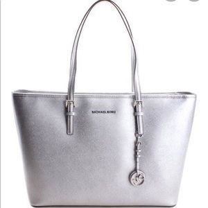 COPY - NWT Silver Michael Kors Jet Set Tote w Cha…
